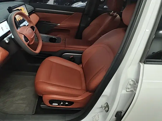 Dongfeng eπ 008 — Фото автомобиля 14