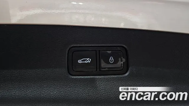 Genesis GV70 2.5T Бензин AWD — Фото автомобиля 20