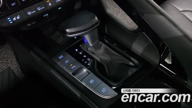 Hyundai Avante CN7 — Фото автомобиля 12