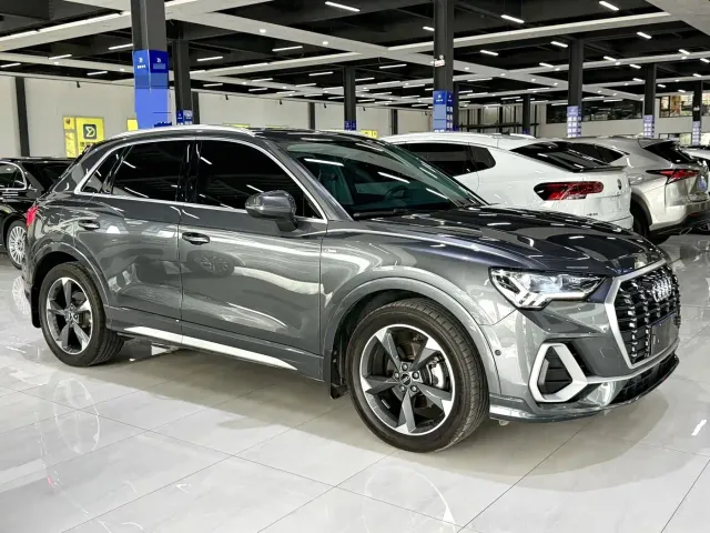 Audi Q3 — Фото автомобиля 3
