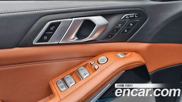BMW X7 — Фото автомобиля 19