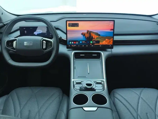 Geely Galaxy L6 — Фото автомобиля 12