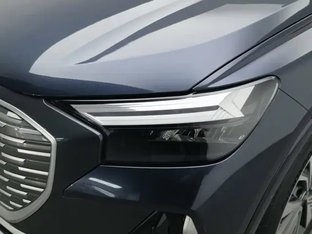 Audi Q4 e-tron — Фото автомобиля 7