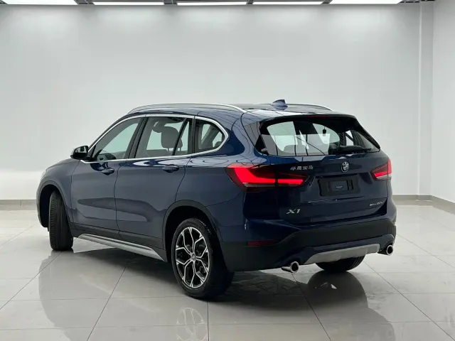 BMW X1 — Фото автомобиля 6