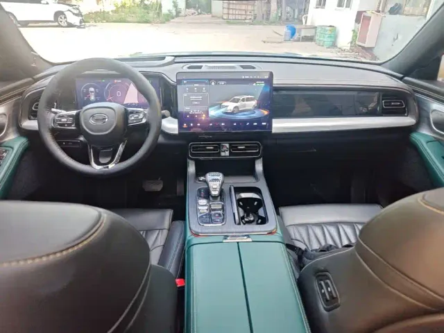 GAC Trumpchi GS8 — Фото автомобиля 9