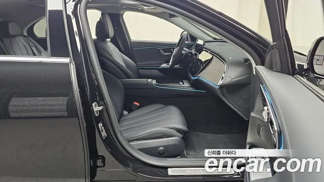 Mercedes-Benz E-Class W214 — Фото автомобиля 25