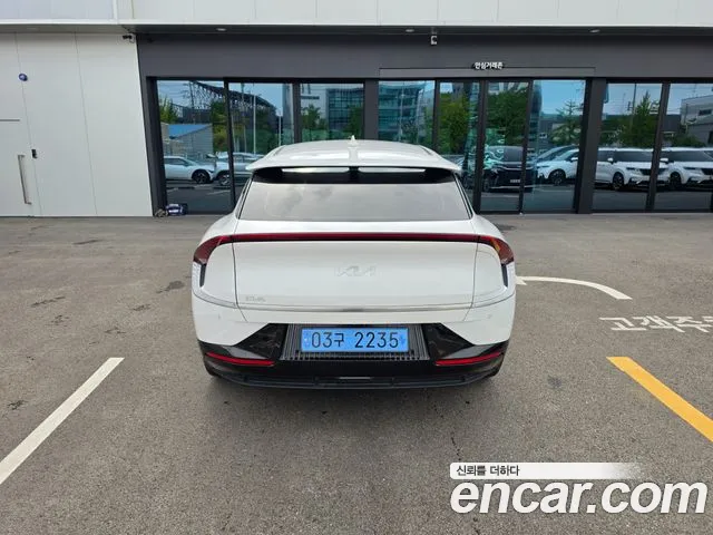 Kia EV6 — Фото автомобиля 3