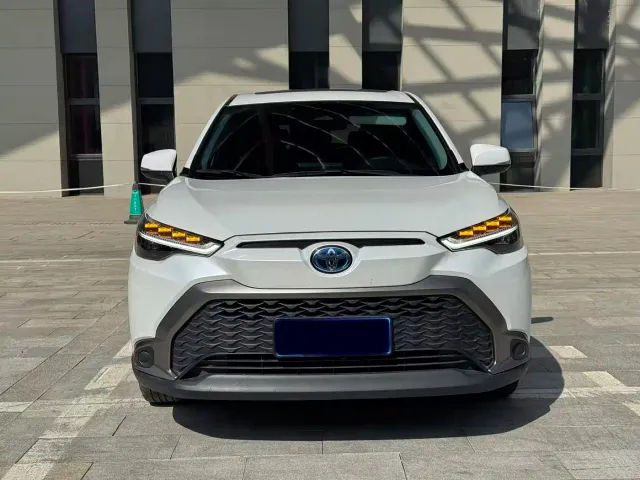 Toyota Frontlander — Фото автомобиля 2