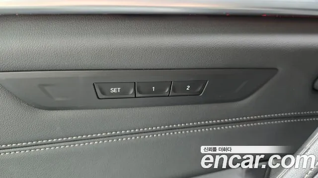 BMW 5-Series — Фото автомобиля 26