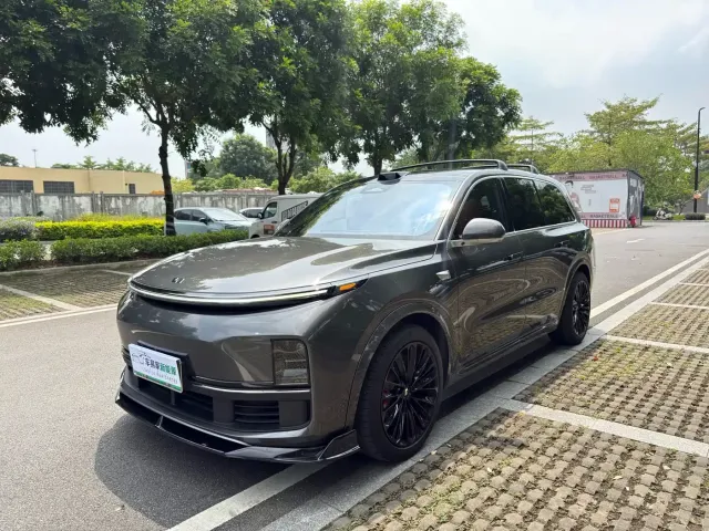 Фотография автомобиля — Li Auto L9