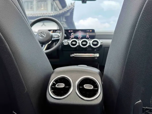 Mercedes-Benz A-Class — Фото автомобиля 19