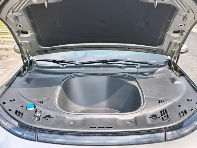Xpeng P7 — Фото автомобиля 12