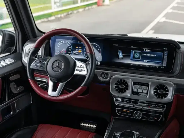 Mercedes-Benz G-Class — Фото автомобиля 11