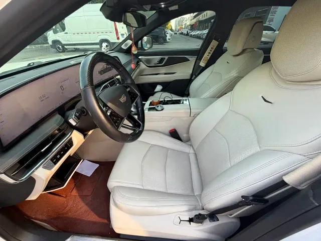 Cadillac CT6 — Фото автомобиля 8