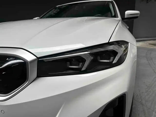 BMW i3 — Фото автомобиля 8