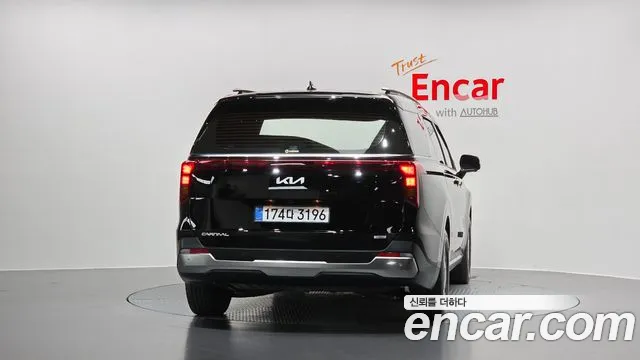 Kia Carnival — Фото автомобиля 4