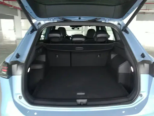 Volkswagen Tiguan L — Фото автомобиля 18