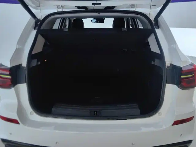 Roewe RX5 — Фото автомобиля 4