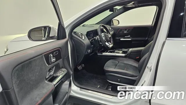 Mercedes-Benz GLA-Class — Фото автомобиля 10