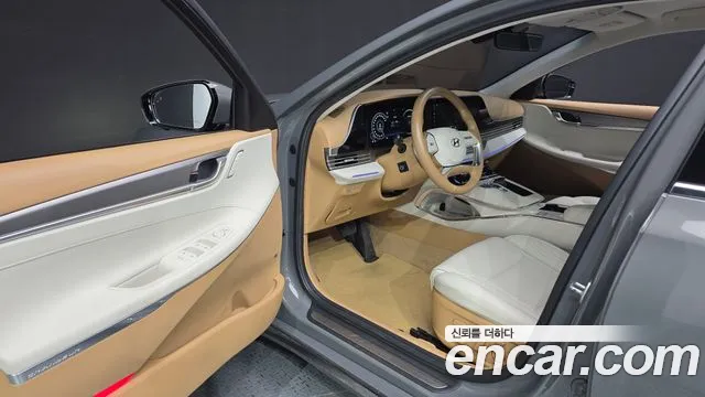 Hyundai Grandeur New — Фото автомобиля 15