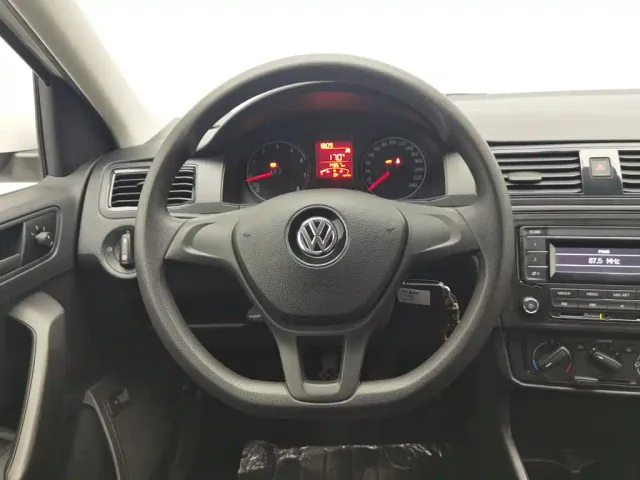 Volkswagen Santana — Фото автомобиля 11