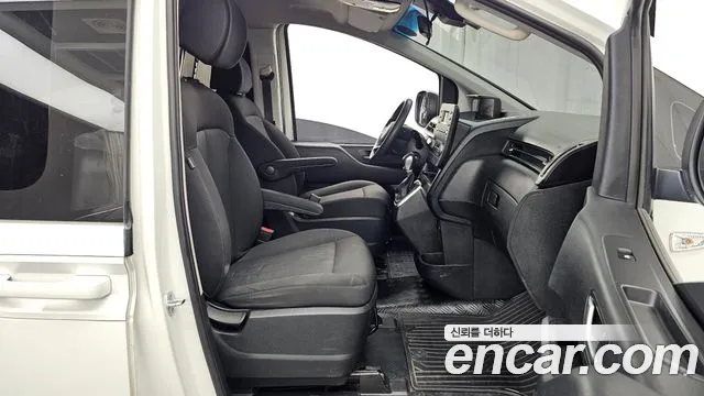 Hyundai Staria Staria Карго 5 мест — Фото автомобиля 11