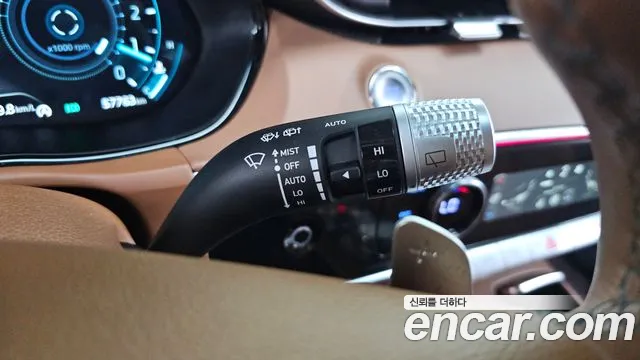 Genesis GV70 — Фото автомобиля 26
