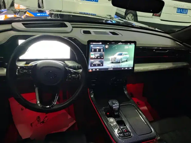 GAC Trumpchi GS8 — Фото автомобиля 12