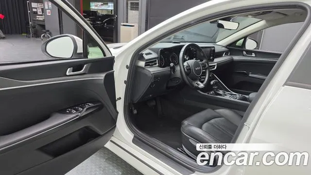 Kia K5 K5 3 поколение 2.0 LPI(Для проката) — Фото автомобиля 10