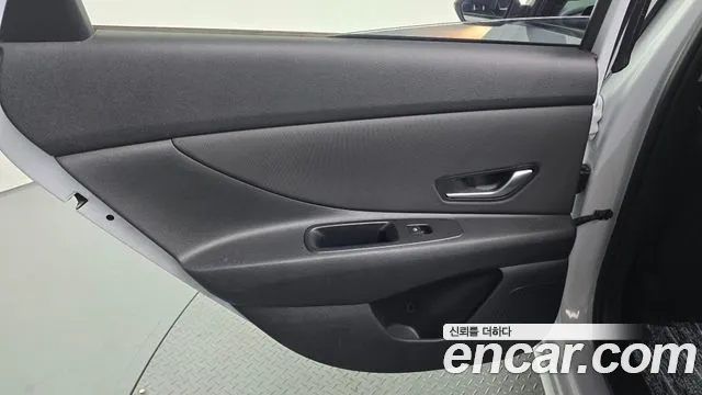 Hyundai AVANTE Avante (CN7) — Фото автомобиля 25