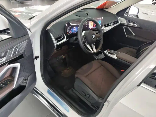 BMW X1 — Фото автомобиля 12