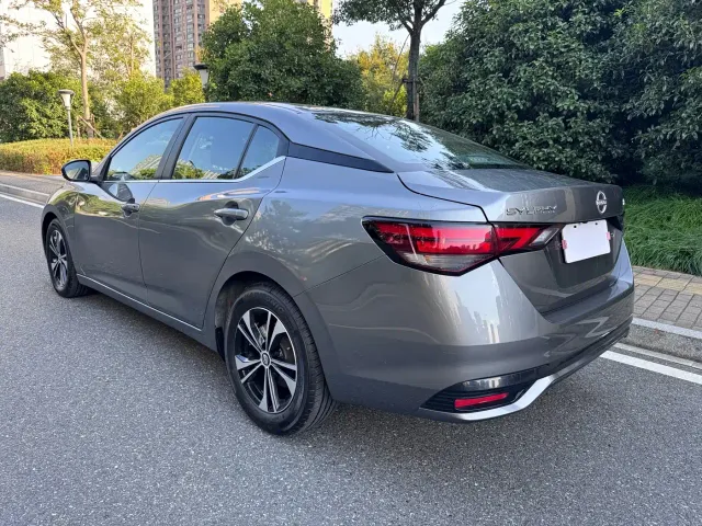 Nissan Sylphy — Фото автомобиля 6