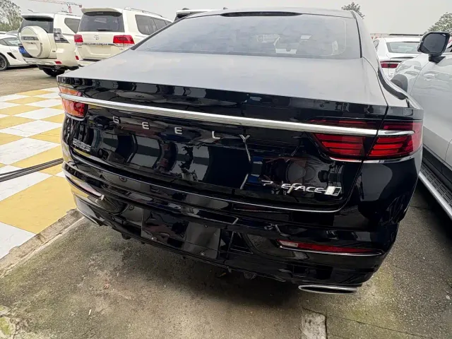 Geely Xingrui — Фото автомобиля 15