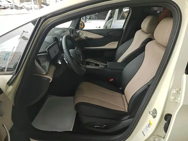 BYD Dolphin — Фото автомобиля 14