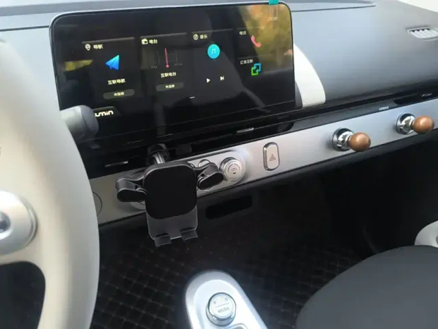 Changan Lumin — Фото автомобиля 12