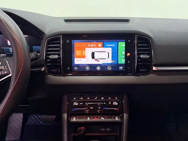 Skoda Karoq — Фото автомобиля 6