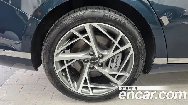 Genesis G90 Бензин 3.5 турбо AWD — Фото автомобиля 5
