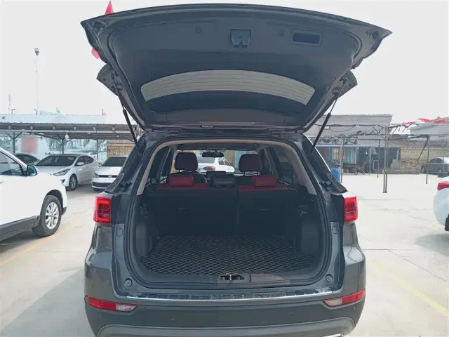 Changan CS75 — Фото автомобиля 16