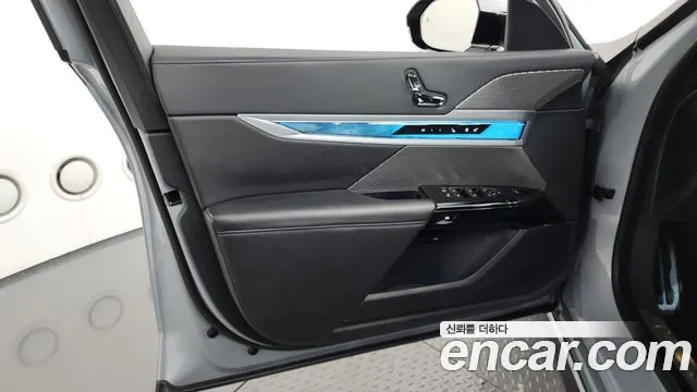 BMW 7-Series 7 серия (G70) 740i sDrive M Sport — Фото автомобиля 5