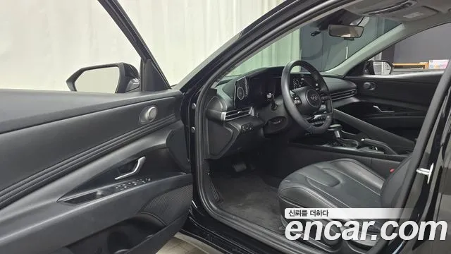 Hyundai AVANTE Avante (CN7) — Фото автомобиля 10
