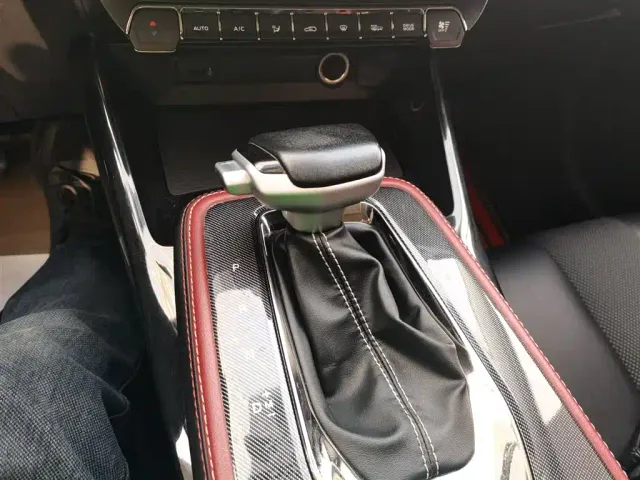 Changan Oushang X5 — Фото автомобиля 13