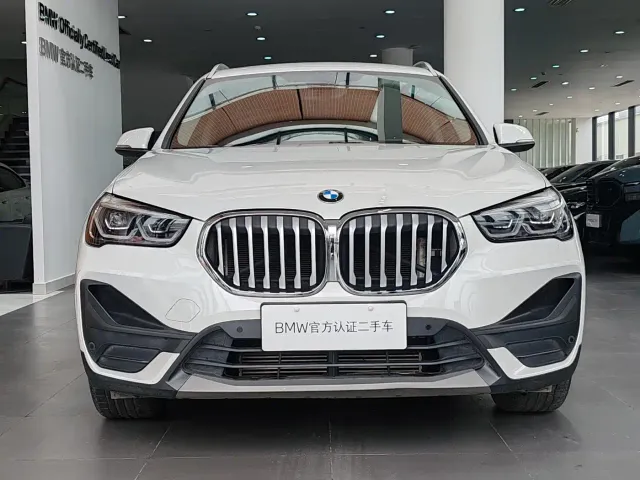 BMW X1 — Фото автомобиля 2