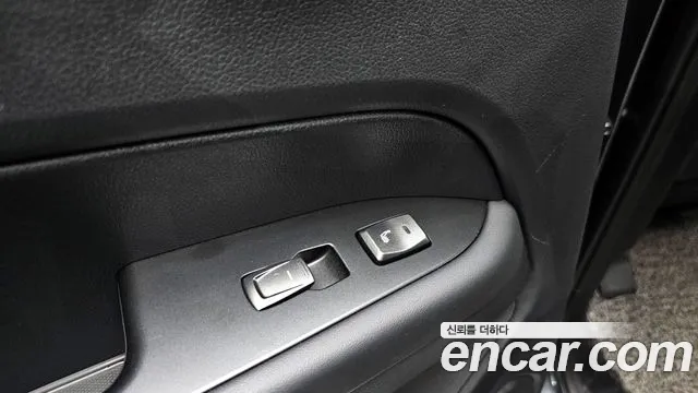 KG_Mobility_Ssangyong Rexton Новый Rexton Sport Дизель 2.2 4WD — Фото автомобиля 19