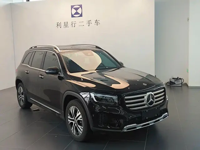 Фотография автомобиля — Mercedes-Benz GLB-Class