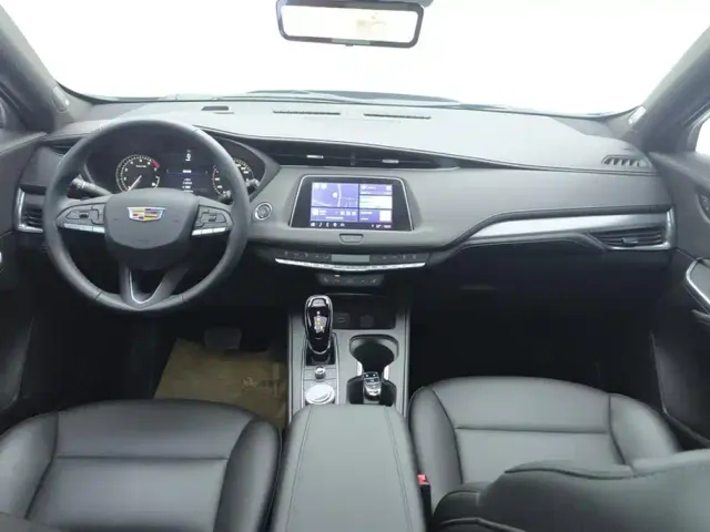 Cadillac XT4 — Фото автомобиля 12