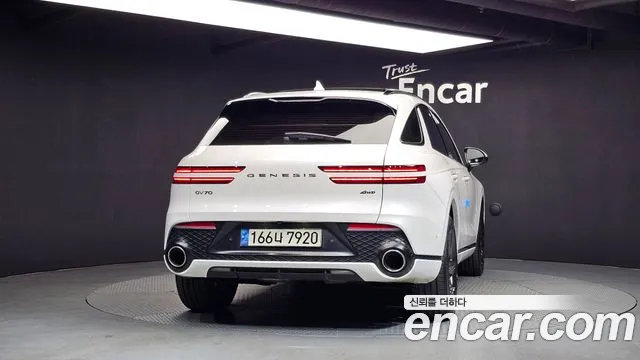 Genesis GV70 — Фото автомобиля 4