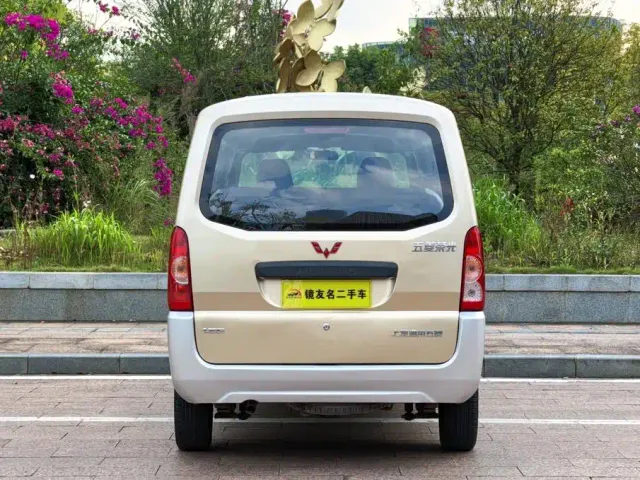 Wuling Rongguang — Фото автомобиля 5