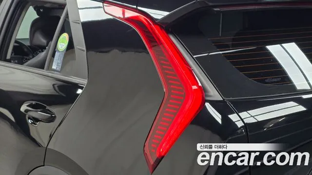 Kia Niro — Фото автомобиля 8