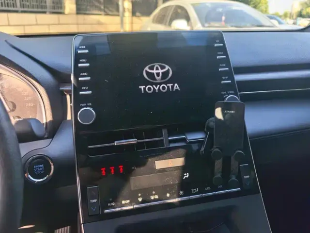 Toyota Avalon — Фото автомобиля 13