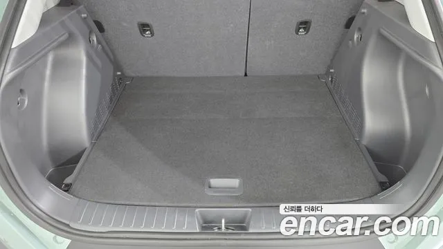 Hyundai Kona Kona (SX2) Бензин 1.6 турбо 2WD — Фото автомобиля 15